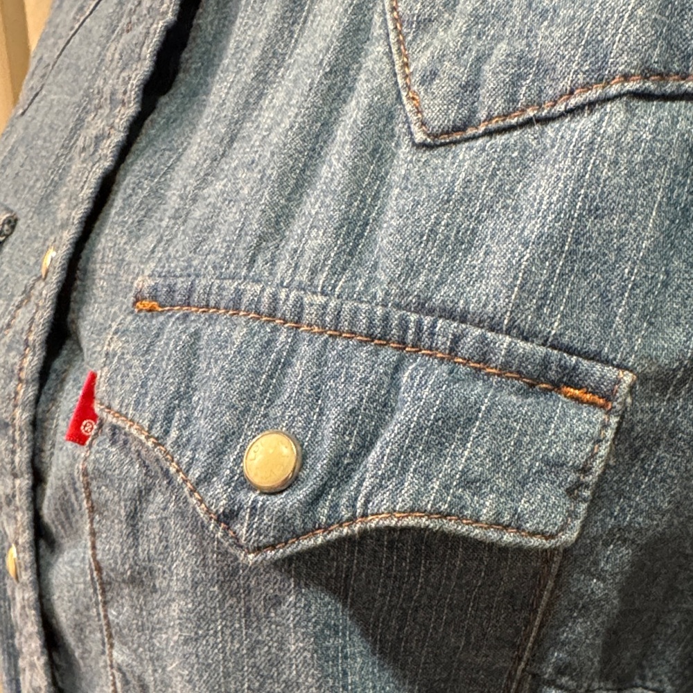 Levi's Blue Denim Shirt - Picture 6 of 8